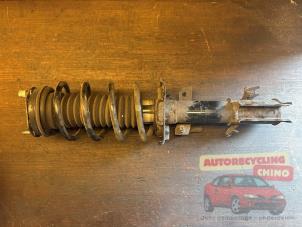 Gebruikte Mac Phersonpoot rechts-voor Ford Transit Courier 1.5 TDCi 75 Prijs € 99,50 Margeregeling aangeboden door Autorecycling Chino B.V.