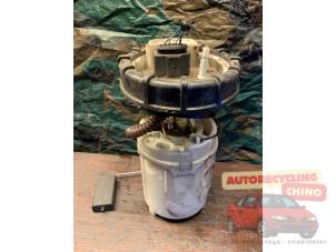 Gebruikte Benzinepomp Volkswagen Polo IV (9N1/2/3) 1.2 12V Prijs € 35,00 Margeregeling aangeboden door Autorecycling Chino B.V.
