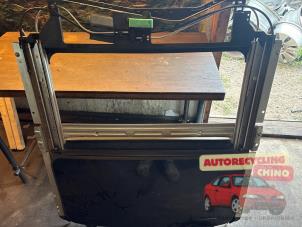 Gebruikte Schuifdak Mechaniek Chrysler 300 C 3.5 V6 24V Prijs € 395,00 Margeregeling aangeboden door Autorecycling Chino B.V.