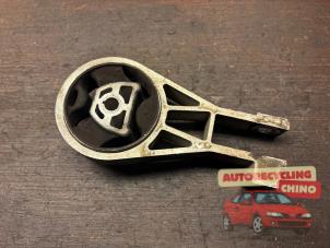 Gebruikte Motorrubber Opel Corsa D 1.0 Prijs € 19,50 Margeregeling aangeboden door Autorecycling Chino B.V.