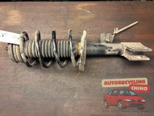 Gebruikte Mac Phersonpoot links-voor Peugeot Partner (GC/GF/GG/GJ/GK) 1.6 HDI 90 Prijs € 60,00 Margeregeling aangeboden door Autorecycling Chino B.V.