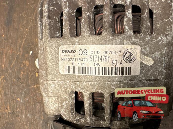 Dynamo van een Lancia Ypsilon (843) 1.4 16V 2004