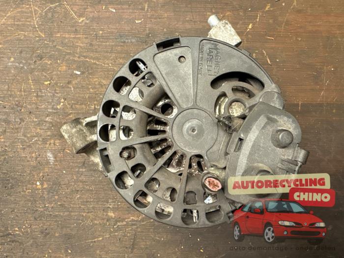 Dynamo van een Lancia Ypsilon (843) 1.4 16V 2004