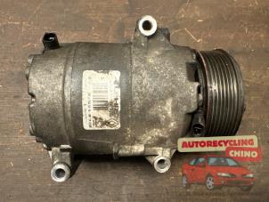 Gebruikte Pomp Airco Renault Espace (JK) 2.0 16V Turbo Prijs € 95,00 Margeregeling aangeboden door Autorecycling Chino B.V.