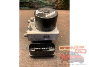 Gebruikte ABS Pomp Ford Focus 2 C+C 1.6 16V Prijs € 50,00 Margeregeling aangeboden door Autorecycling Chino B.V.