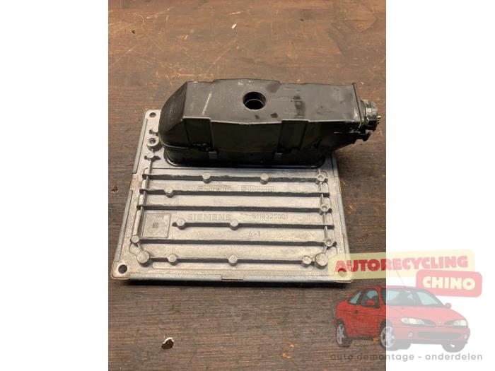 Gebruikte Computer Motormanagement Ford Focus 2 C+C 1.6 16V Prijs € 60,00 Margeregeling aangeboden door Autorecycling Chino B.V.