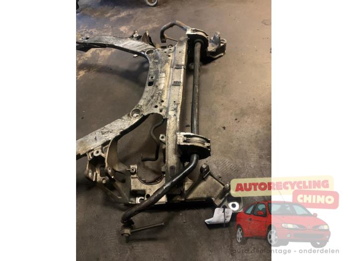Subframe van een BMW 5 serie Touring (E61) 525d 24V 2004