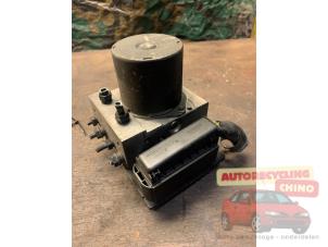 Gebruikte ABS Pomp BMW 5 serie Touring (E61) 525d 24V Prijs € 100,00 Margeregeling aangeboden door Autorecycling Chino B.V.