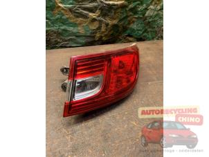 Gebruikte Achterlicht rechts Renault Clio IV (5R) 1.5 dCi 90 FAP Prijs € 50,00 Margeregeling aangeboden door Autorecycling Chino B.V.