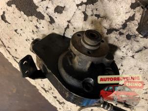 Gebruikte Stuurpomp Renault 19 Phase II/III (B/C53) 1.4 Prijs € 35,00 Margeregeling aangeboden door Autorecycling Chino B.V.