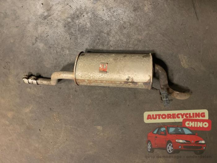 Gebruikte Uitlaat Einddemper Fiat Punto II (188) 1.2 16V Prijs € 35,00 Margeregeling aangeboden door Autorecycling Chino B.V.