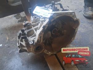 Gebruikte Versnellingsbak Kia Picanto (TA) 1.0 12V Prijs € 250,00 Margeregeling aangeboden door Autorecycling Chino B.V.