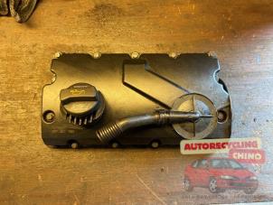 Gebruikte Kleppendeksel Volkswagen Caddy III (2KA,2KH,2CA,2CH) 2.0 SDI Prijs € 35,00 Margeregeling aangeboden door Autorecycling Chino B.V.