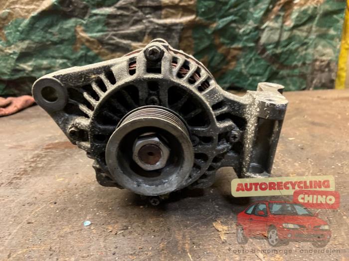 Gebruikte Dynamo Ford Fiesta 5 (JD/JH) 1.4 16V Prijs op aanvraag aangeboden door Autorecycling Chino B.V.