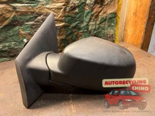 Gebruikte Spiegel Buiten links Renault Twingo II (CN) 1.2 16V Prijs € 25,00 Margeregeling aangeboden door Autorecycling Chino B.V.