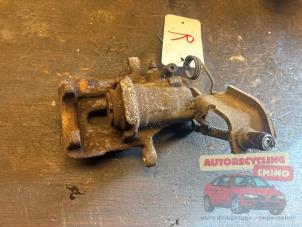 Gebruikte Remklauw (Tang) rechts-achter Honda Accord (CL/CN) 2.0 i-VTEC 16V Prijs € 35,00 Margeregeling aangeboden door Autorecycling Chino B.V.