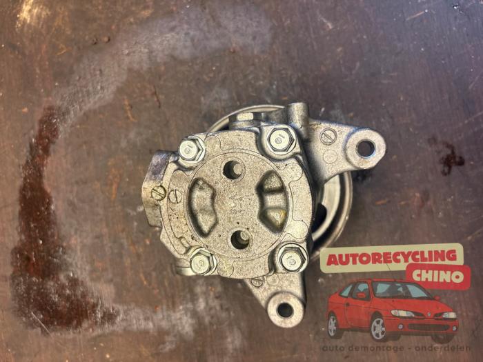 Stuurbekrachtiging Pomp van een Honda Accord (CL/CN) 2.0 i-VTEC 16V 2006