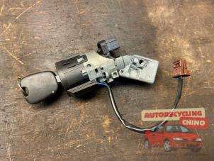 Gebruikte Kontaktslot + Sleutel Peugeot 508 SW (8E/8U) 1.6 HDiF 16V Prijs € 50,00 Margeregeling aangeboden door Autorecycling Chino B.V.