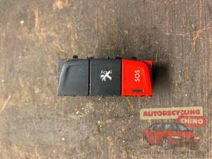Gebruikte SOS knop Peugeot 508 SW (8E/8U) 1.6 HDiF 16V Prijs € 15,00 Margeregeling aangeboden door Autorecycling Chino B.V.
