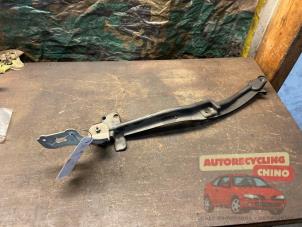 Gebruikte Subframe Peugeot 508 SW (8E/8U) 1.6 HDiF 16V Prijs € 35,00 Margeregeling aangeboden door Autorecycling Chino B.V.