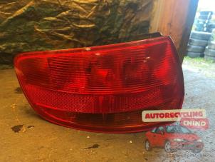 Gebruikte Achterlicht links Audi A3 Sportback (8PA) 1.6 FSI 16V Prijs € 30,00 Margeregeling aangeboden door Autorecycling Chino B.V.