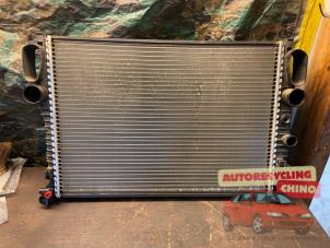 Gebruikte Radiateur Mercedes E (W211) 3.2 E-320 V6 18V Prijs € 90,00 Margeregeling aangeboden door Autorecycling Chino B.V.
