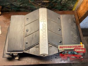 Gebruikte Luchtfilterhuis Mercedes E (W211) 3.2 E-320 V6 18V Prijs € 50,00 Margeregeling aangeboden door Autorecycling Chino B.V.