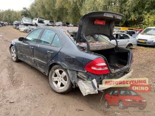 Gebruikte Benzinepomp Mercedes E (W211) 3.2 E-320 V6 18V Prijs € 145,00 Margeregeling aangeboden door Autorecycling Chino B.V.