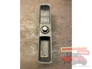 Gebruikte Handrem schakelaar Audi Q3 Sportback (F3N) 1.5 35 TFSI 16V Mild Hybrid Prijs € 35,00 Margeregeling aangeboden door Autorecycling Chino B.V.