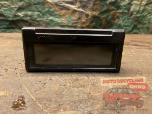 Gebruikte Display Interieur Volvo S40 (MS) 1.8 16V Prijs € 19,00 Margeregeling aangeboden door Autorecycling Chino B.V.