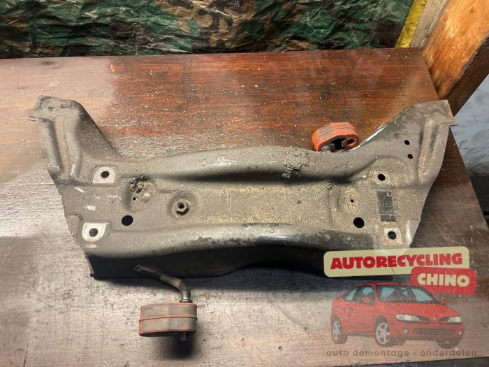 Gebruikte Subframe Seat Cordoba (6L2) 1.4 16V Prijs € 40,00 Margeregeling aangeboden door Autorecycling Chino B.V.