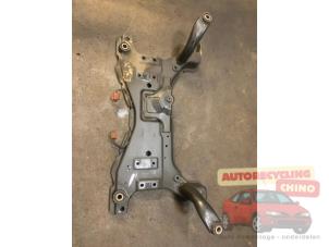Gebruikte Subframe Volvo S40 (MS) 1.8 16V Prijs € 100,00 Margeregeling aangeboden door Autorecycling Chino B.V.