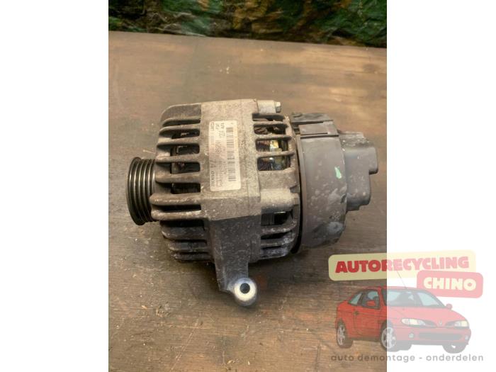 Dynamo van een Fiat 500 (312) 1.2 2010