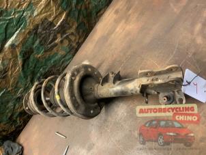 Gebruikte Schokdemper links-voor Fiat 500 (312) 1.2 Prijs € 50,00 Margeregeling aangeboden door Autorecycling Chino B.V.