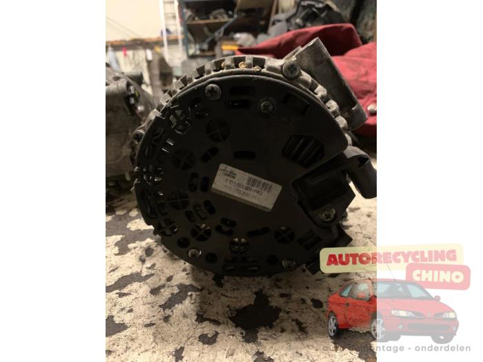 Dynamo van een Mercedes-Benz S (W221) 3.0 S-320 CDI 24V 2007