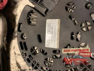 Dynamo van een Mercedes-Benz S (W221) 3.0 S-320 CDI 24V 2007
