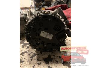 Dynamo van een Mercedes-Benz S (W221) 3.0 S-320 CDI 24V 2007