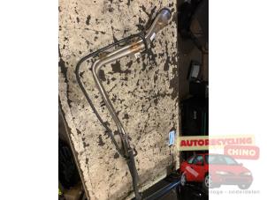 Gebruikte Vulpijp Brandstoftank Ford B-Max (JK8) 1.0 EcoBoost 12V 100 Prijs € 60,00 Margeregeling aangeboden door Autorecycling Chino B.V.