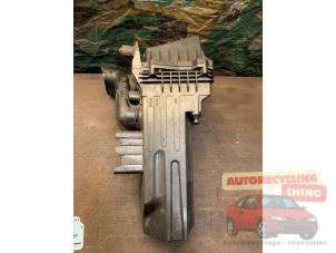 Gebruikte Luchtfilter Ford B-Max (JK8) 1.0 EcoBoost 12V 100 Prijs € 40,00 Margeregeling aangeboden door Autorecycling Chino B.V.