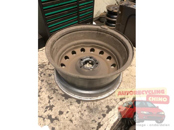 Velg van een Citroën Jumpy (G9) 2.0 HDI 120 16V 2007