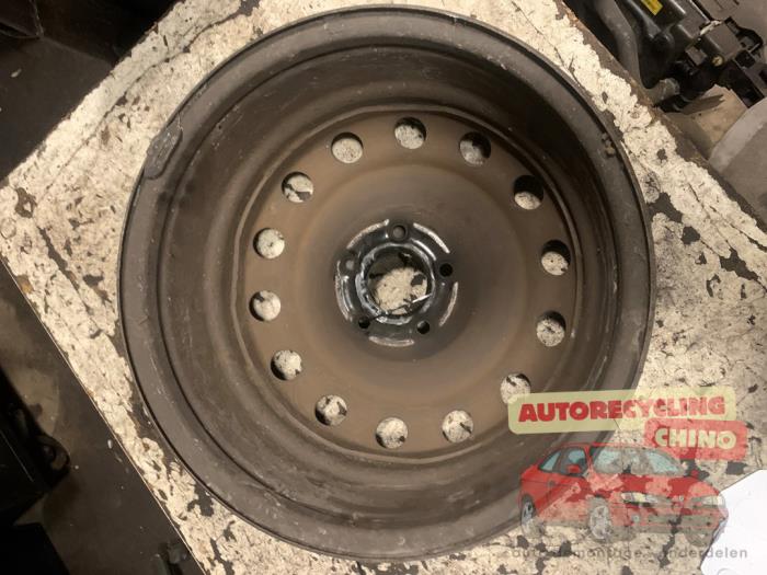 Velg van een Citroën Jumpy (G9) 2.0 HDI 120 16V 2007