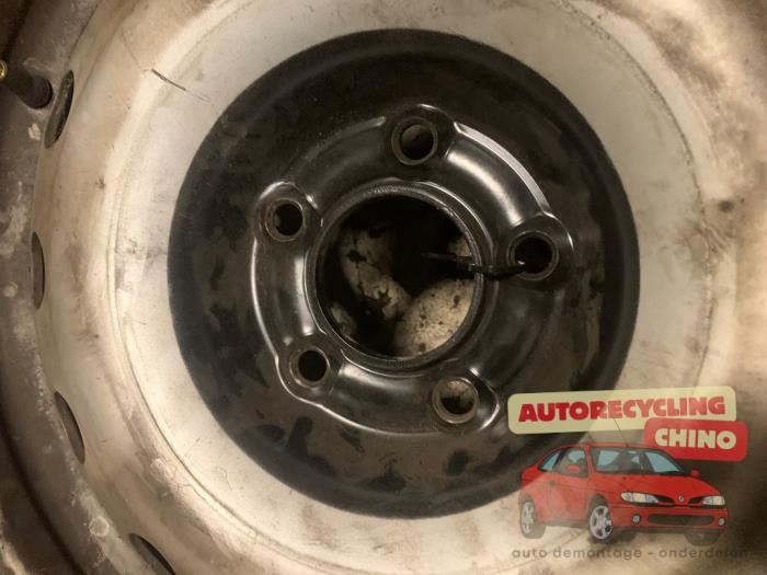 Velg van een Citroën Jumpy (G9) 2.0 HDI 120 16V 2007