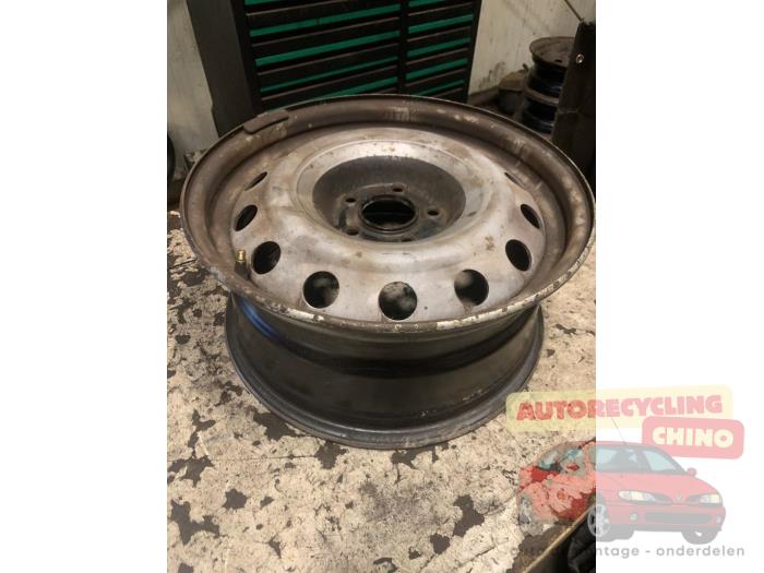 Velg van een Citroën Jumpy (G9) 2.0 HDI 120 16V 2007