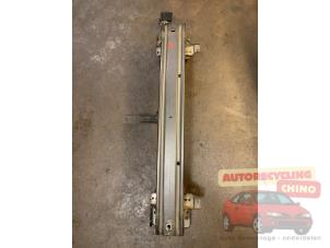 Gebruikte Frontbalk Ford B-Max (JK8) 1.0 EcoBoost 12V 100 Prijs € 250,00 Margeregeling aangeboden door Autorecycling Chino B.V.