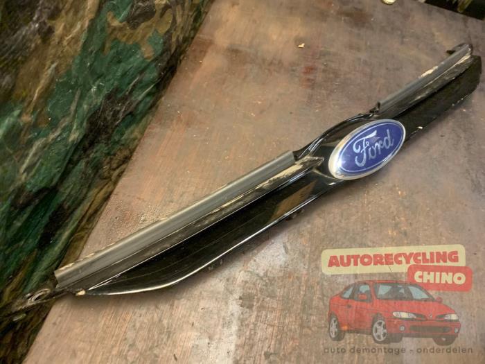 Embleem van een Ford B-Max (JK8) 1.0 EcoBoost 12V 100 2016