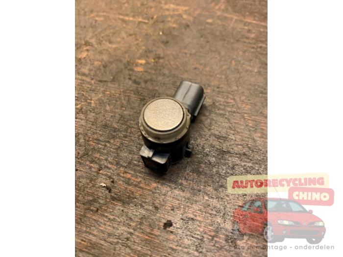 Gebruikte PDC Sensor Ford B-Max (JK8) 1.0 EcoBoost 12V 100 Prijs € 25,00 Margeregeling aangeboden door Autorecycling Chino B.V.