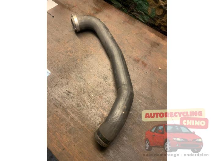 Gebruikte Intercooler Slang Ford B-Max (JK8) 1.0 EcoBoost 12V 100 Prijs € 35,00 Margeregeling aangeboden door Autorecycling Chino B.V.