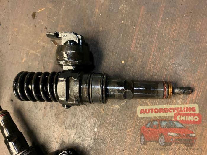 Gebruikte Verstuiver (diesel) Volkswagen Bora (1J2) 1.9 TDI 100 Prijs € 50,00 Margeregeling aangeboden door Autorecycling Chino B.V.