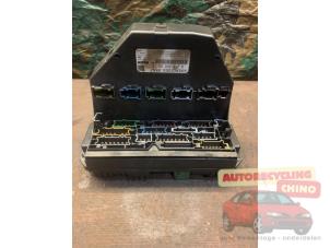 Gebruikte Zekeringkast Mercedes C Estate (S204) 2.2 C-220 CDI 16V BlueEfficiency Prijs € 140,00 Margeregeling aangeboden door Autorecycling Chino B.V.