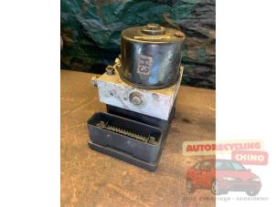 Gebruikte ABS Pomp Ford Fiesta 6 (JA8) 1.6 TDCi 16V 90 Prijs € 100,00 Margeregeling aangeboden door Autorecycling Chino B.V.